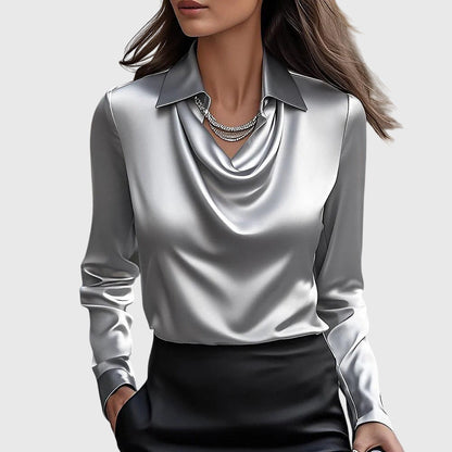 Sylvie - Blouse met luxe glans en plooihals